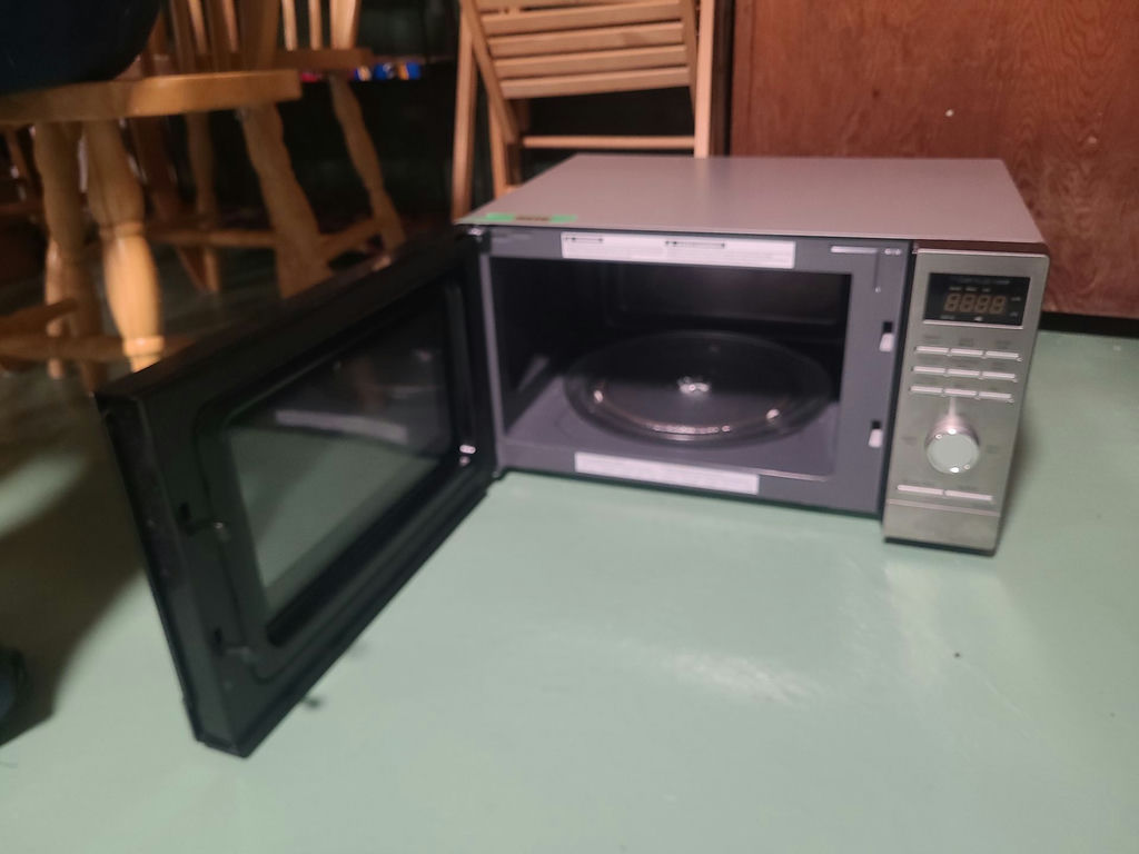 Panasonic Countertop Microwave Oven - image 2 of 4