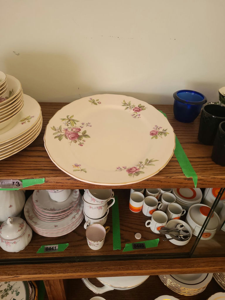 Various Kitchenware - image 5 of 5