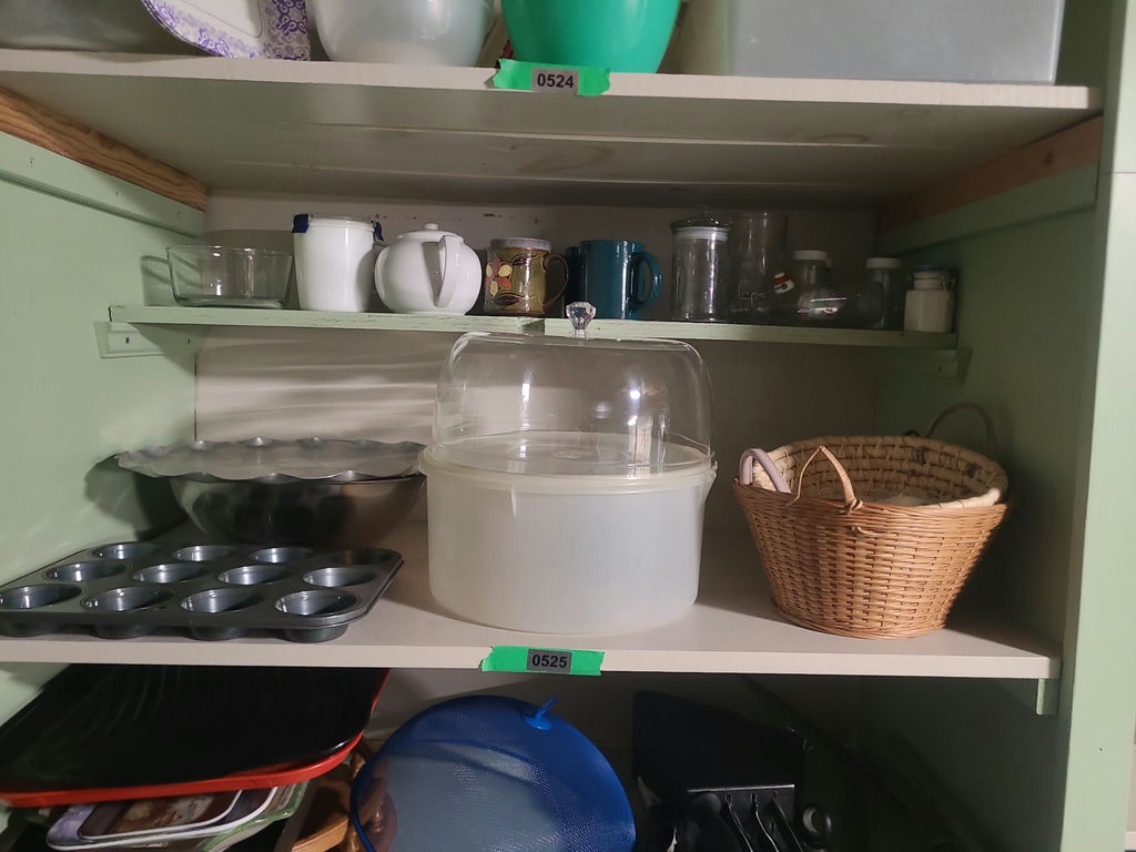 Assorted Kitchen Bakeware, Storage Containers, and Baskets - image 1 of 10