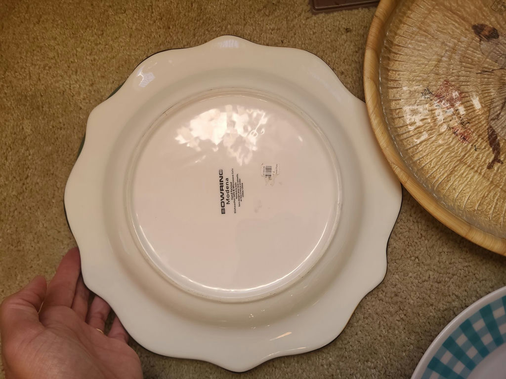 Assorted Plates - image 5 of 9