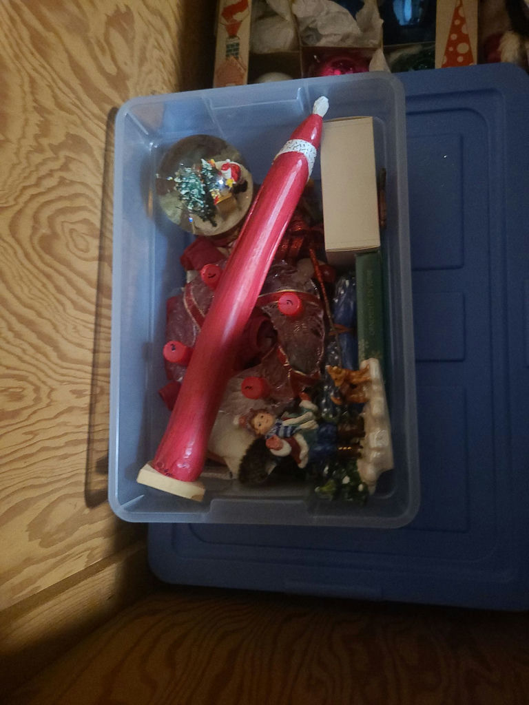 Assorted Christmas Decor - image 14 of 19
