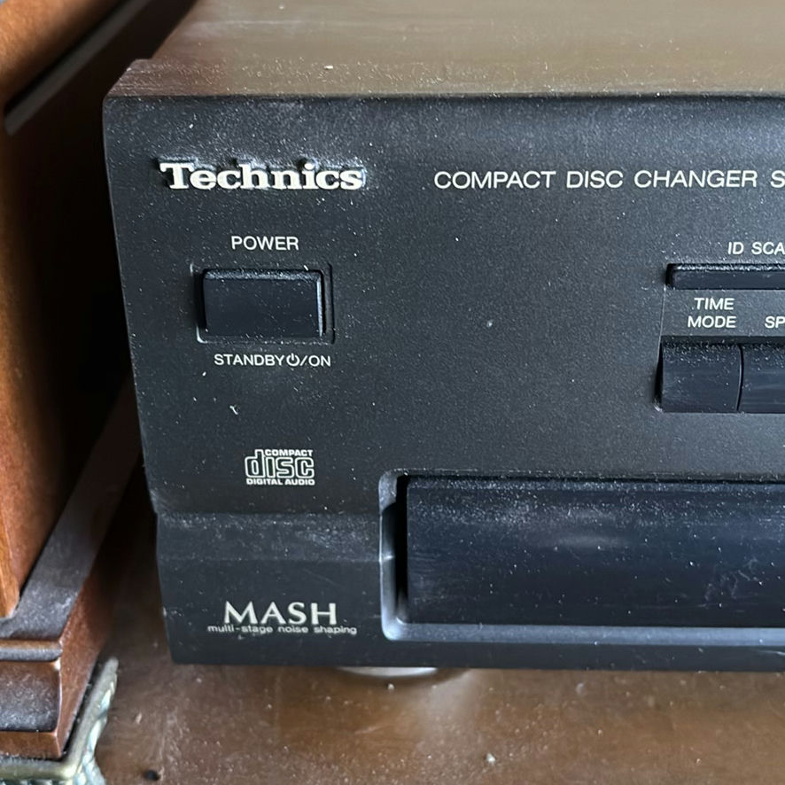 Technics 5-Disc Compact Disc Changer with CDs - image 3 of 4