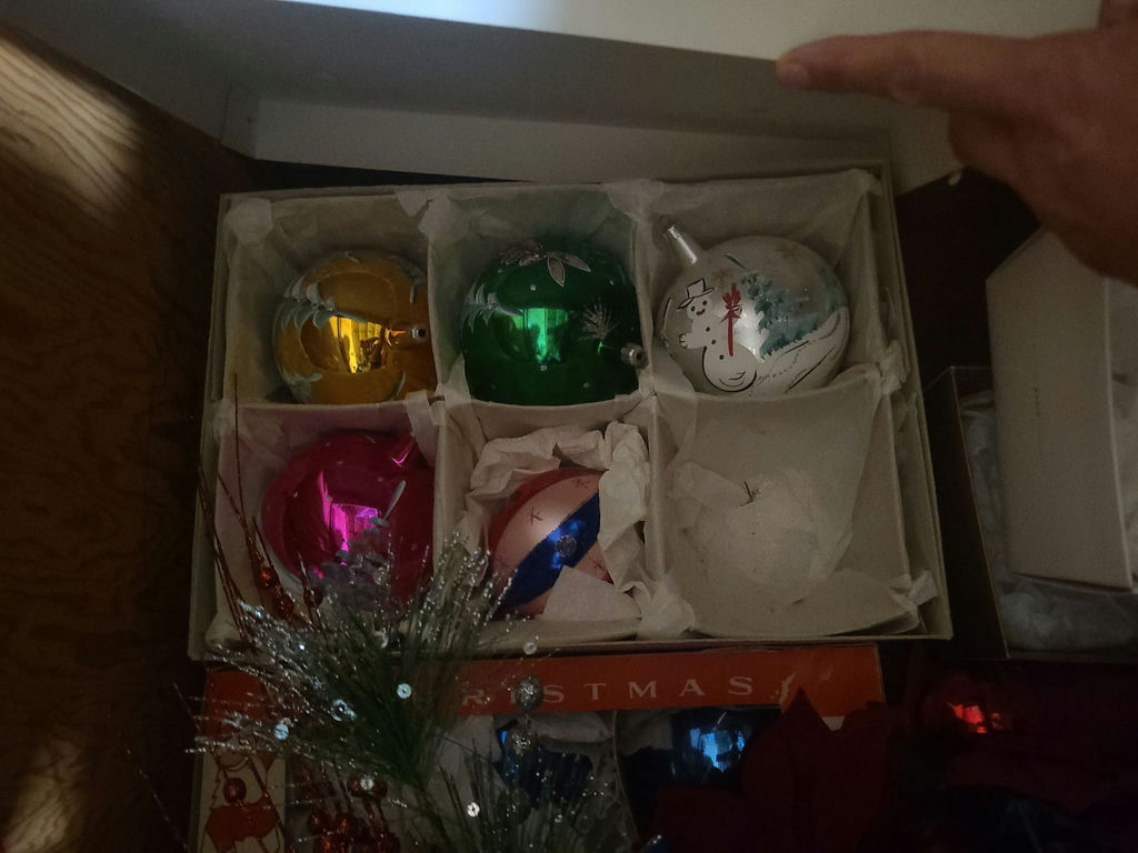 Assorted Christmas Decor - image 7 of 19