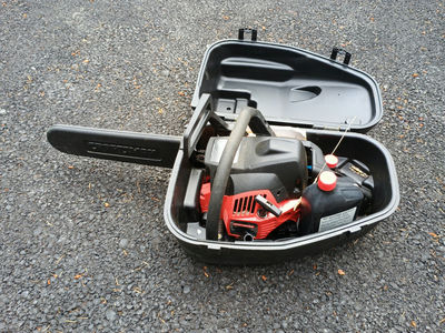 Craftsman gasoline chainsaw - Image 1 of 6