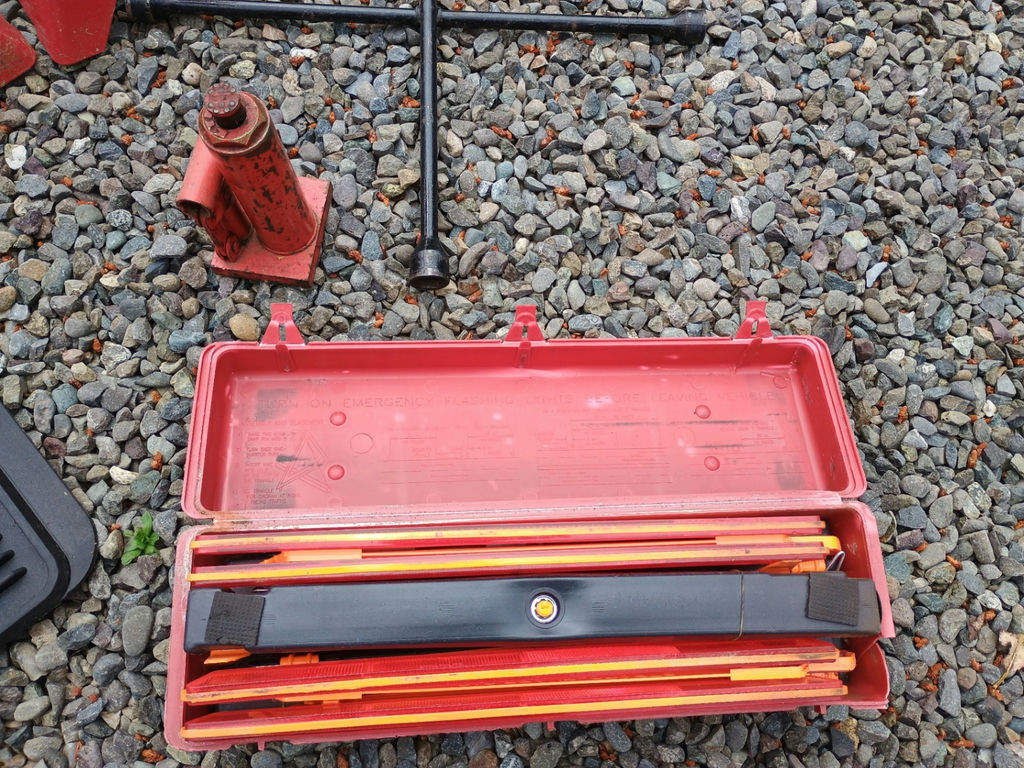 Auto accessories, tools - image 3 of 5