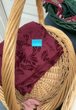 10 Large Table Cloths, 5 Baskets - thumbnail 4 of 6