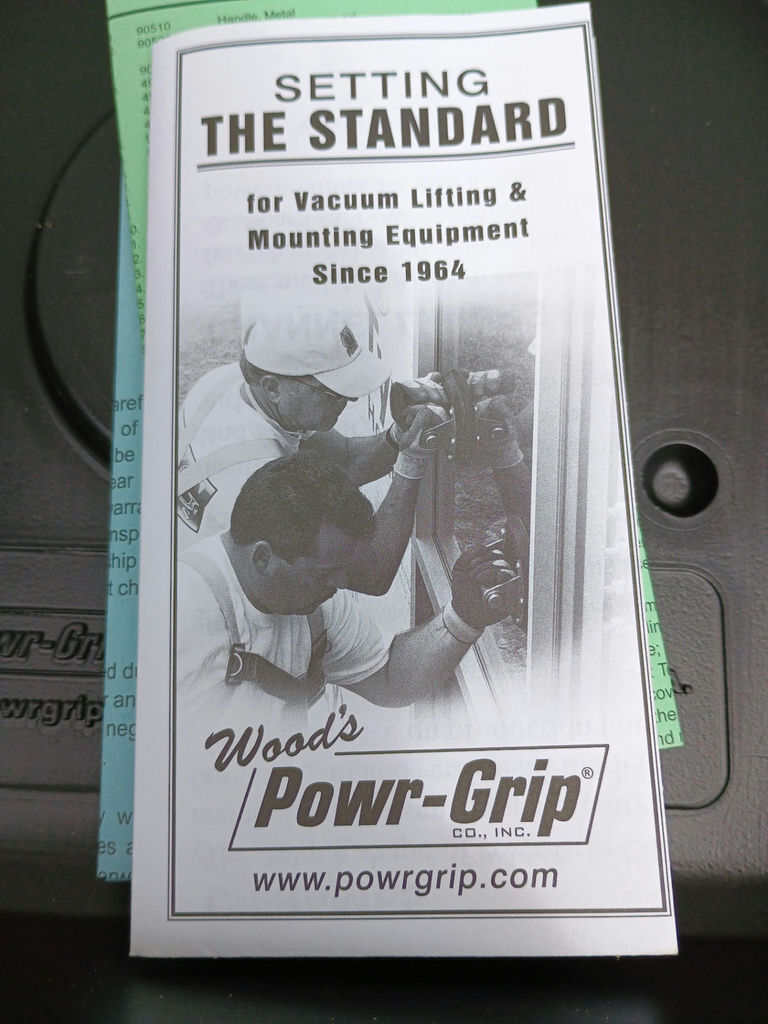 Wood's Powr-Grip Vacuum Lifting Tool with Case and Manual - image 2 of 3