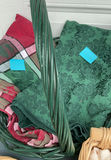 10 Large Table Cloths, 5 Baskets - thumbnail 5 of 6