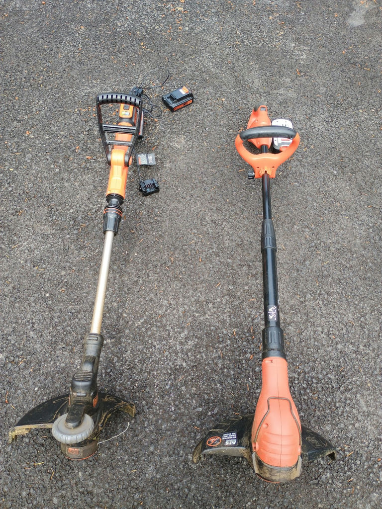 2 black and decker weed eaters - image 1 of 7