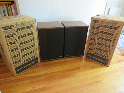 Pair of Bose 501 Series IV Speakers with Original Boxes - Image 1 of 12