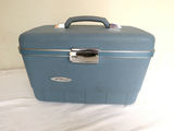 Vtg Forecast Travel Train Vanity Case - thumbnail 2 of 5