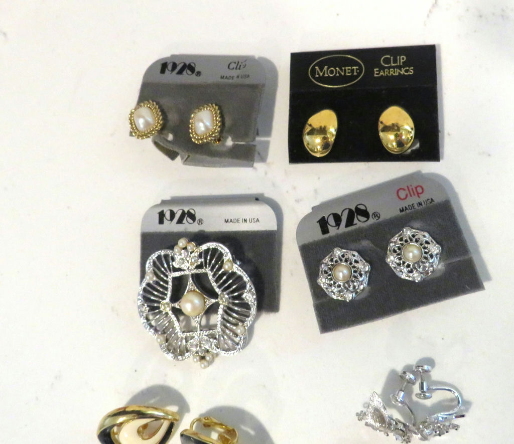 Costume Jewelry Earrings 1928 Monet with Pendant - image 5 of 10