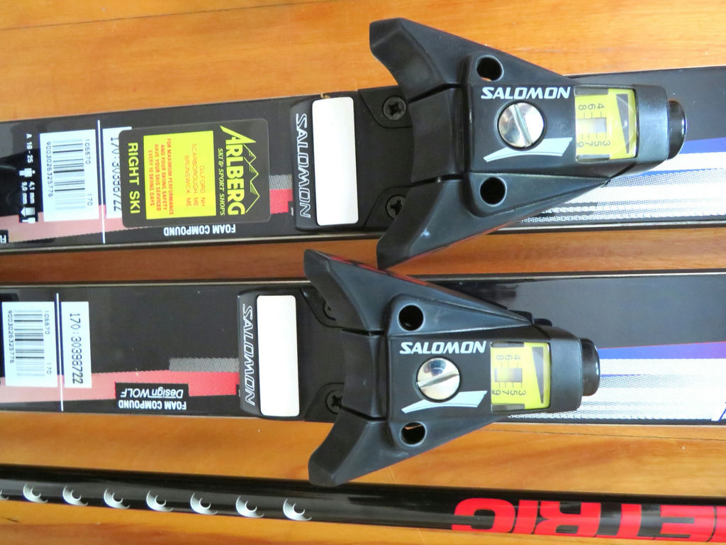 Salomon Syncro Pair of Skis with Ski Poles and Evolution 7.1 Boots - image 17 of 19
