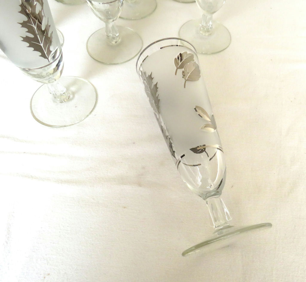 Vintage Libbey Silver Leaf Set of 8 Pisner Glasses - image 5 of 5