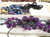 Mixed lot of Costume Jewelry Necklaces  - thumbnail 7 of 7