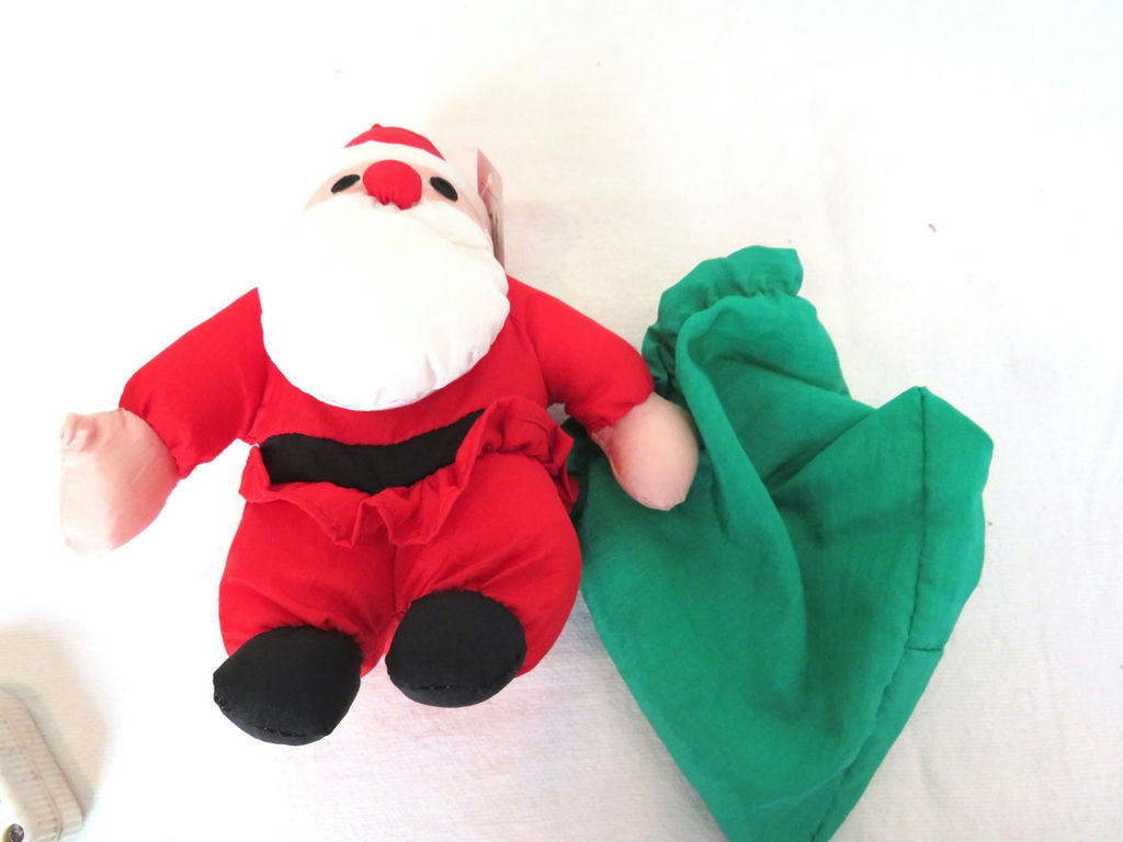 Fun Collection of Mini Nylon Santas and Snowmen in Bags - image 2 of 5