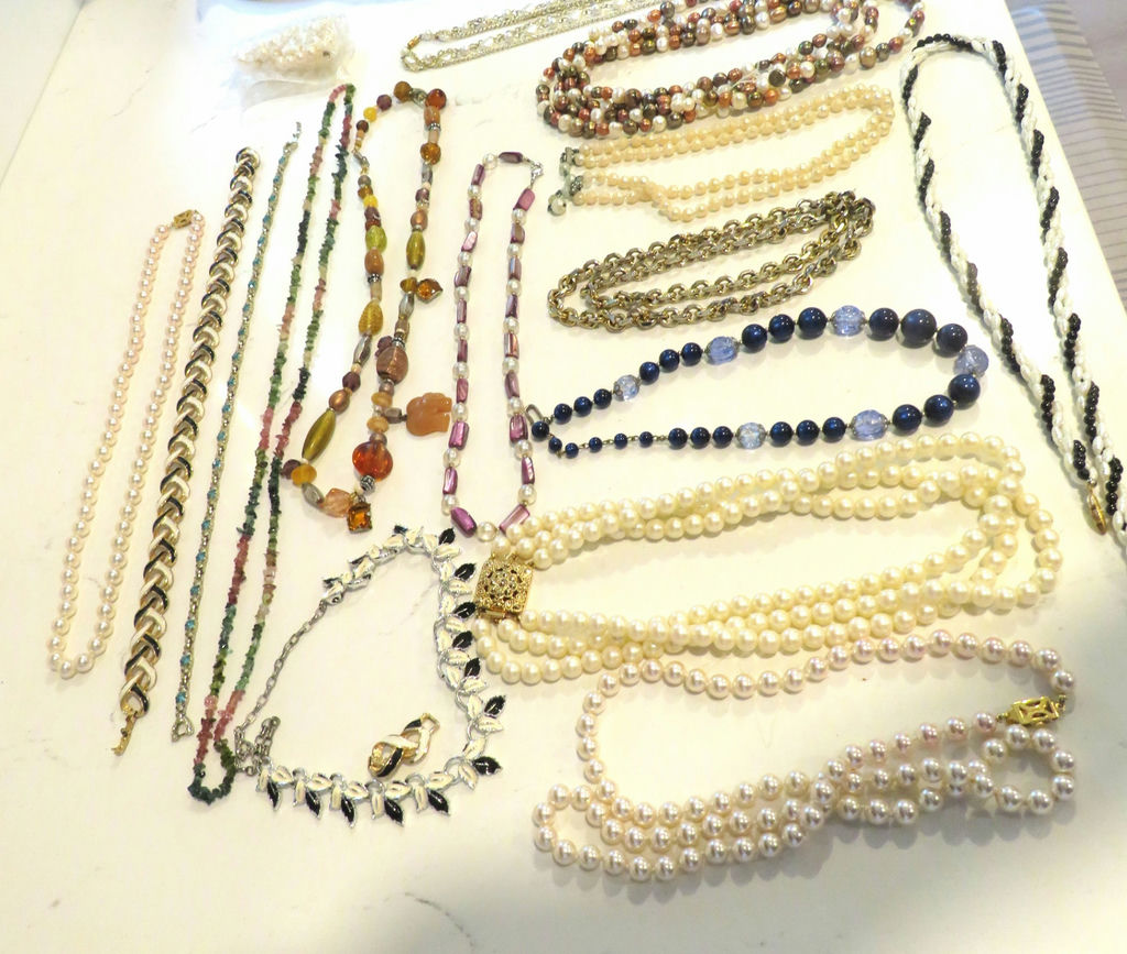 Large lot of Vintage Costume Jewelry Necklaces Monet - image 3 of 15