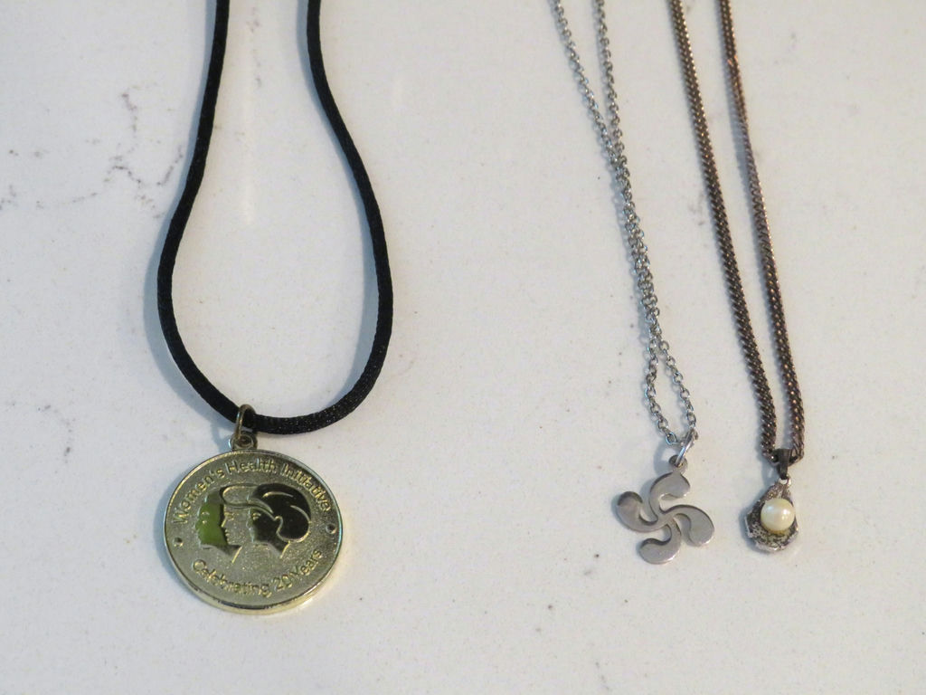 Ladies Choker Necklaces some Sterling Silver - image 5 of 9