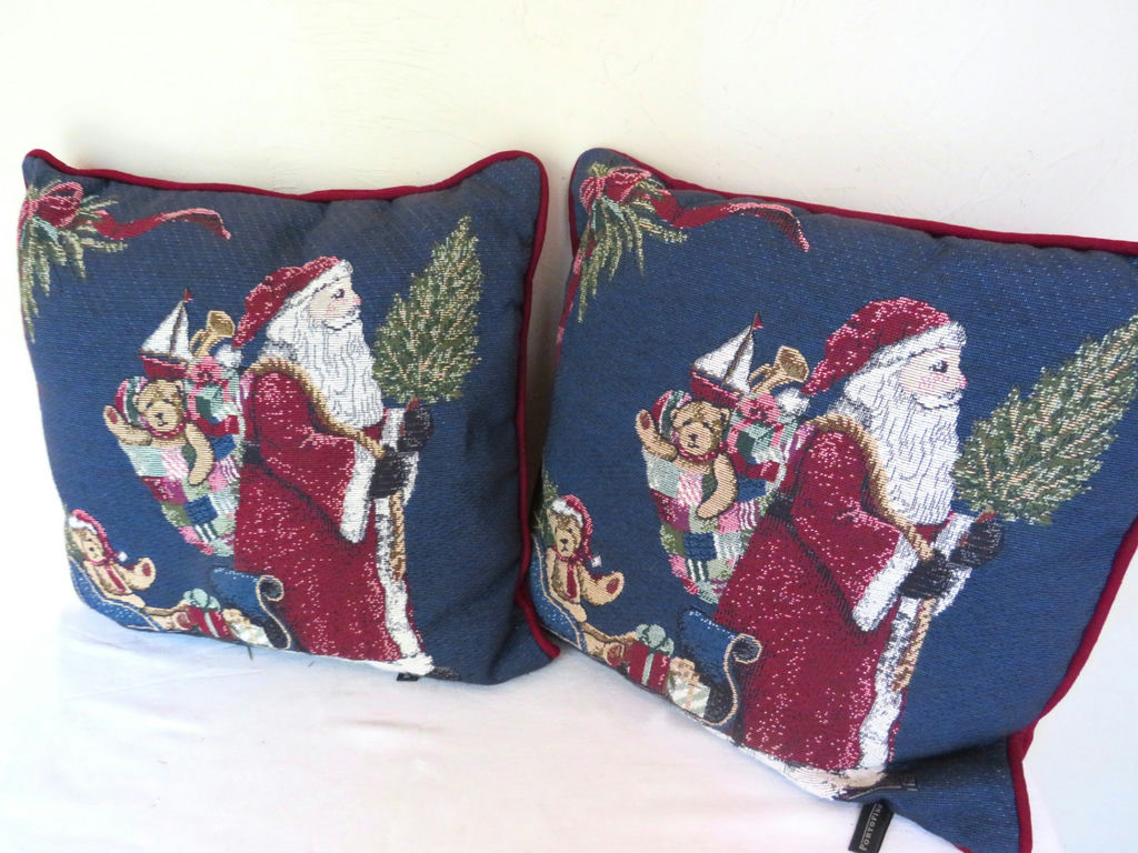 Pair of Portofino Christmas Santa Throw Pillows - image 3 of 4