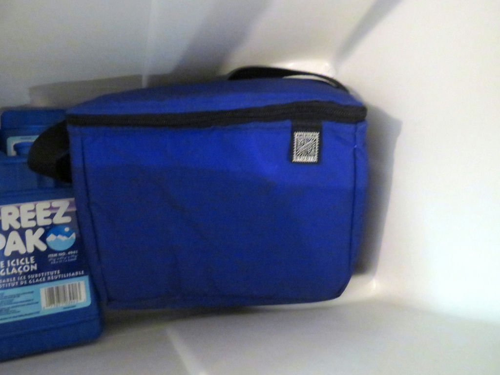 Igloo Wheelie Cool Cooler with Handle and wheels - image 6 of 7