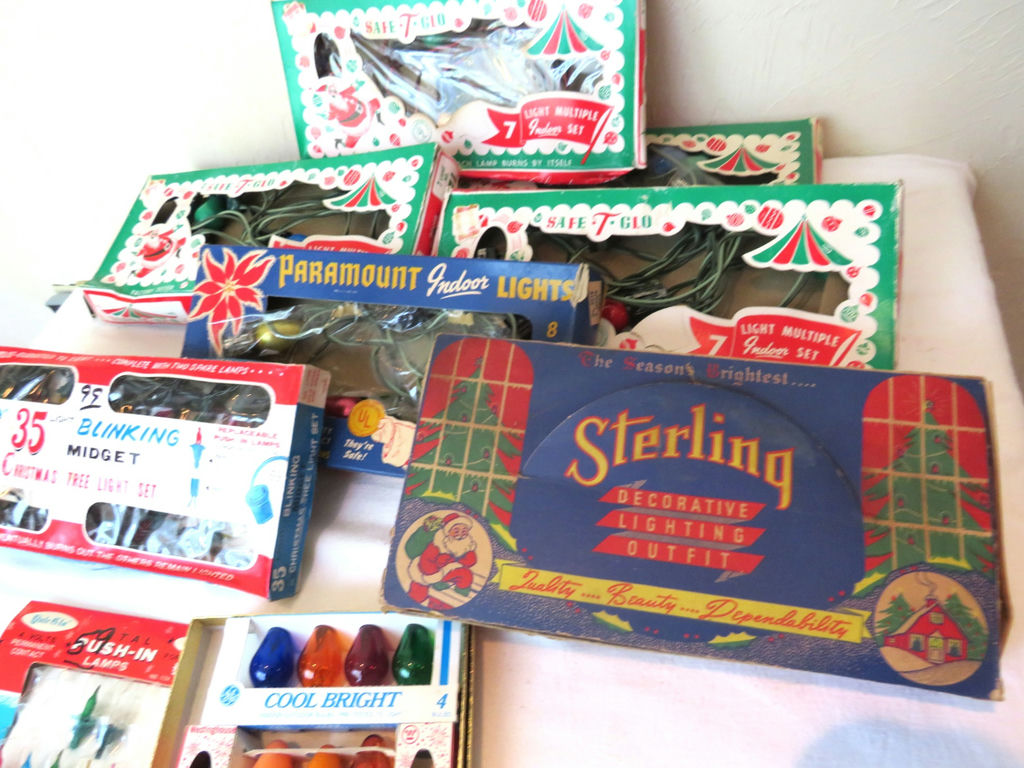 Large lot of Vintage Christmas Indoor Lights and Bulbs with Boxes - image 2 of 10