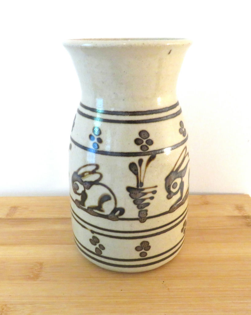 Cornish Hill Goji Milner Rabbit Pottery Vase - image 4 of 4