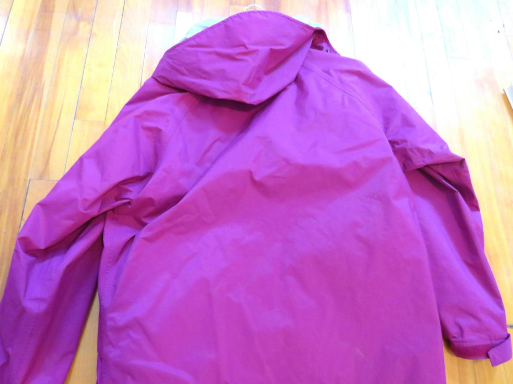 Ladies Magenta LL Bean Size M Rain Jacket - image 3 of 3