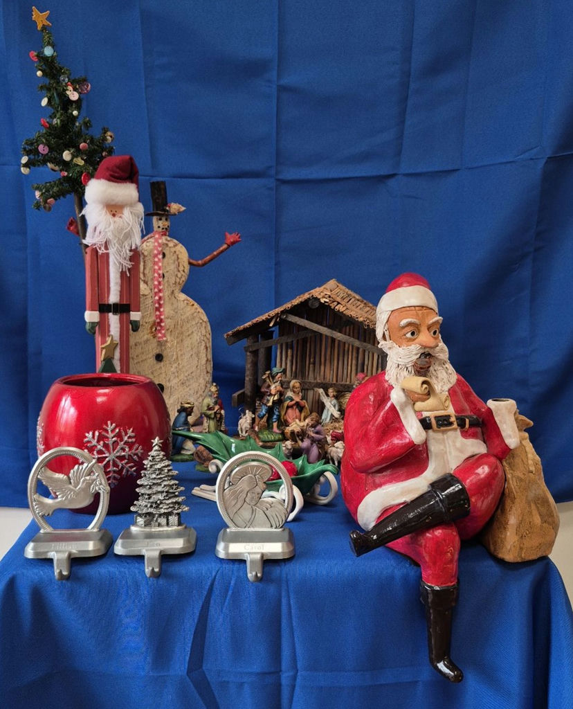 Christmas Decor - image 2 of 3
