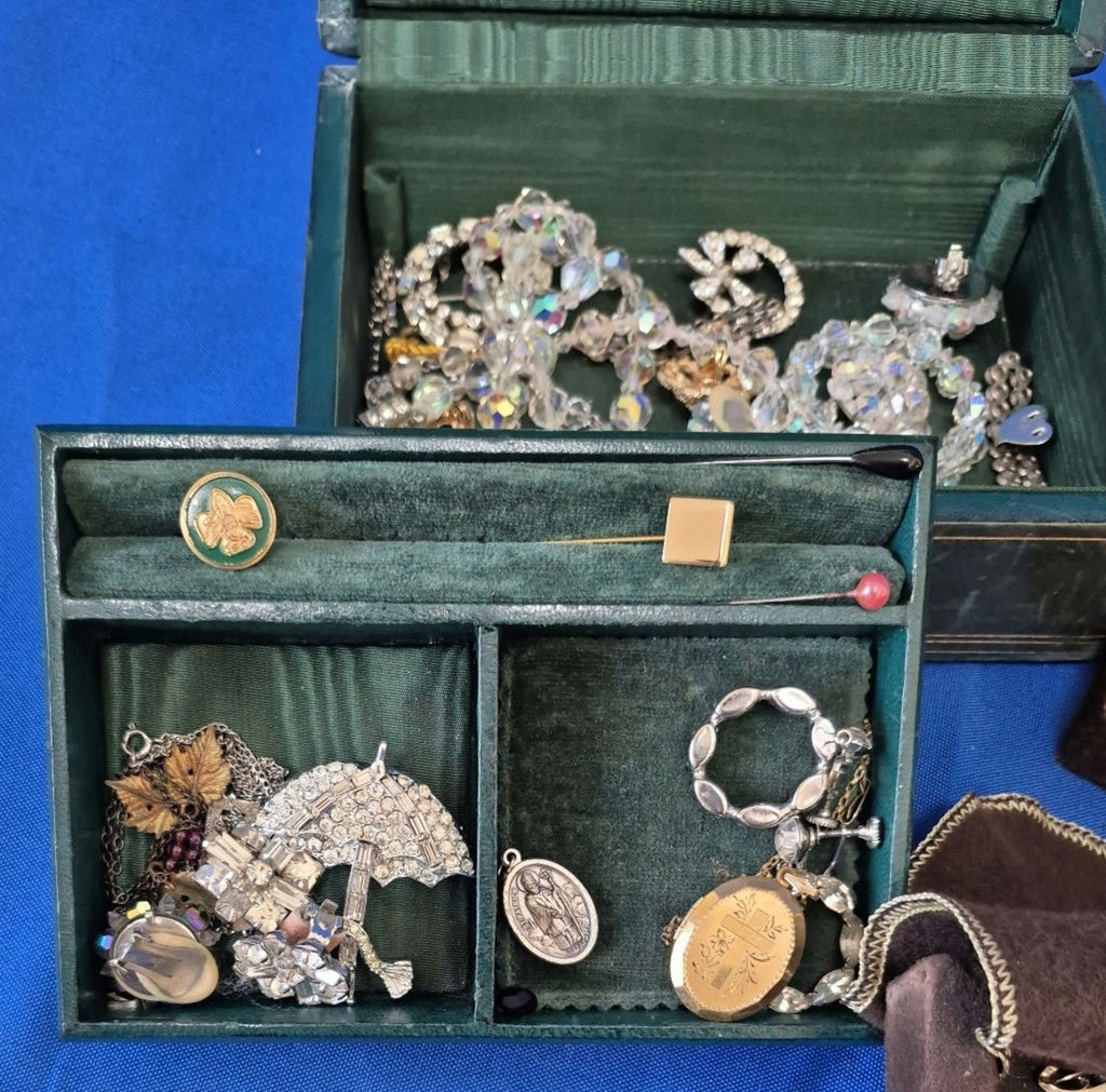 Collection of Jewelry - image 2 of 5