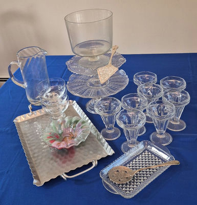 Various Entertaining Pieces - Image 1 of 3