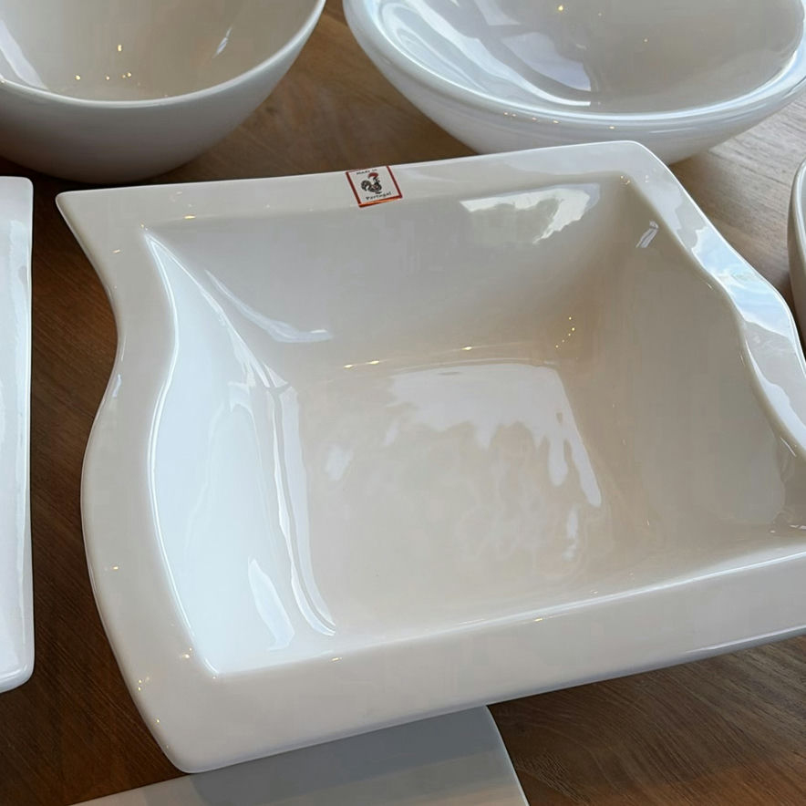 Assorted Ceramic Serving Bowls and Platters - image 4 of 14