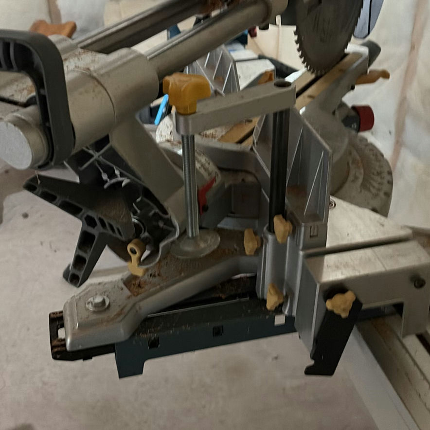 Bosch GTA3800 Miter Saw Stand and Mastercraft Maximum 12-Inch Sliding Compound Miter Saw - image 7 of 11