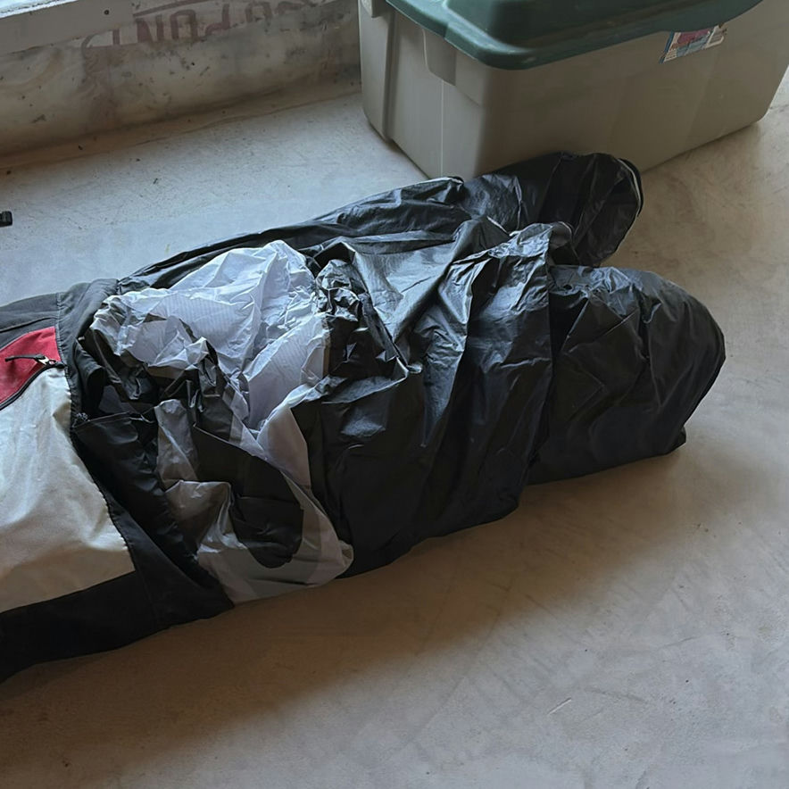Cabrinha Black Tip Dart Kiteboarding Equipment Bag and Kite - image 3 of 4