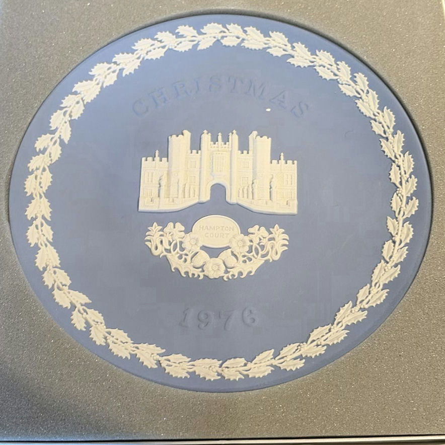 Collection of 10 Wedgwood Jasperware Christmas Plates - image 17 of 23