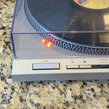 Technics SL-D202 Turntable with Dust Cover - thumbnail 3 of 9
