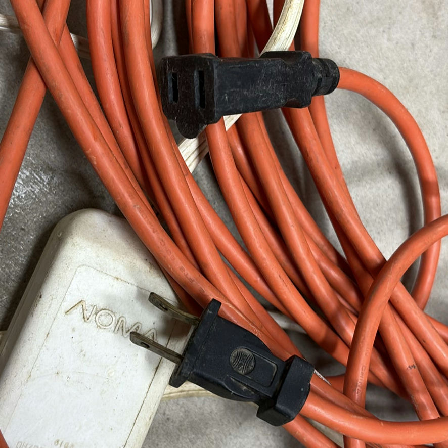 REESE Trailer Hitch 2" Ball Mount, Jumper Cables, Extension Cords, and Power Strip - image 4 of 8