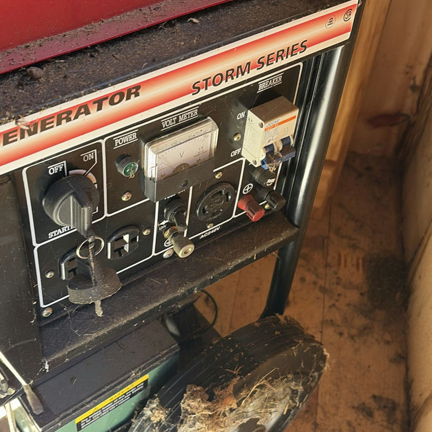 Gasoline Generator with Manual - image 9 of 10