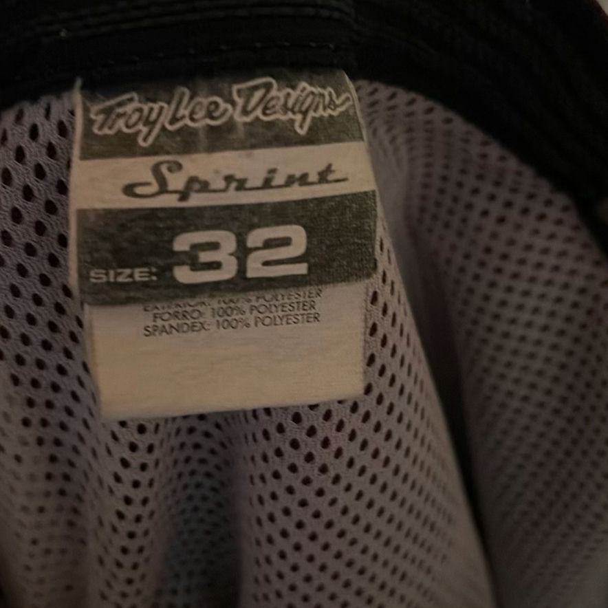 Dakine Shorts and Troy Lee Designs Riding Apparel - image 6 of 15