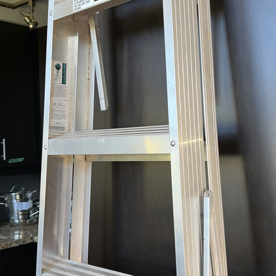 7 Foot Aluminum Step Ladder - image 3 of 8