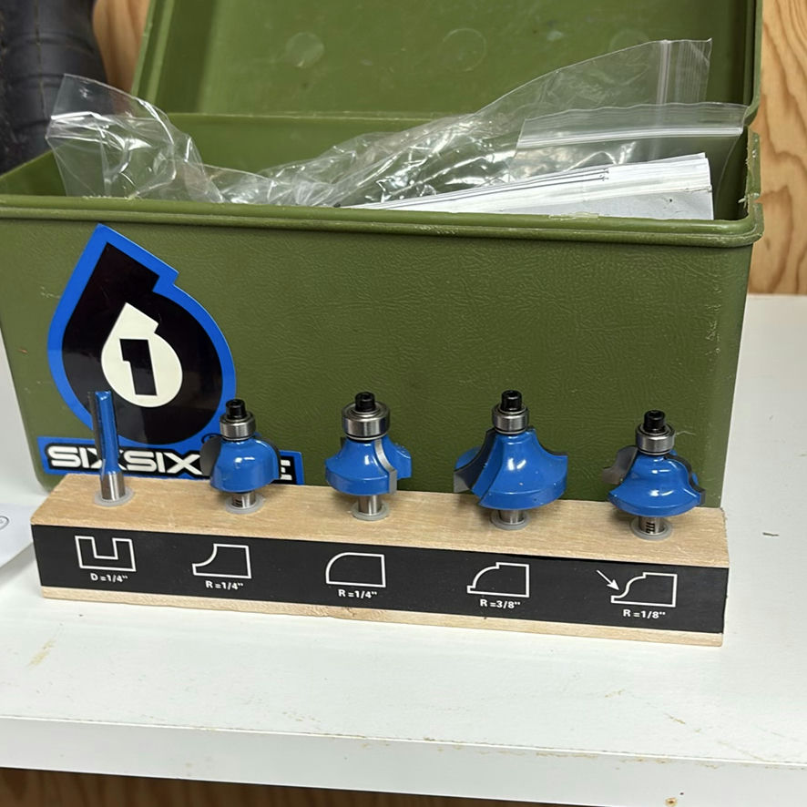 Mastercraft Plunge Router with 5-Piece Router Bit Set - image 5 of 7