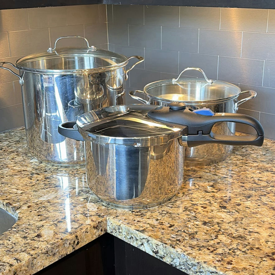 Stainless Steel Stock Pots and Pressure Cooker - image 1 of 15