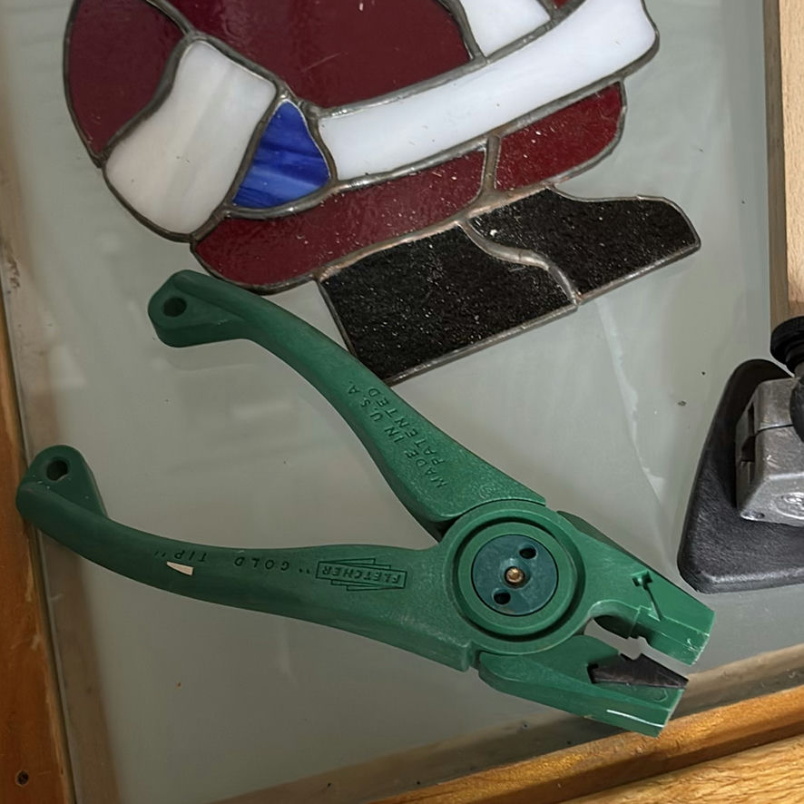 Wooden Light Table Workstation & Stained Glass Equipment - image 13 of 17