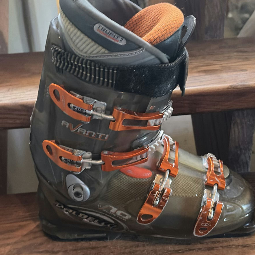 Dalbello Avanti V10 Ski Boots - image 2 of 11