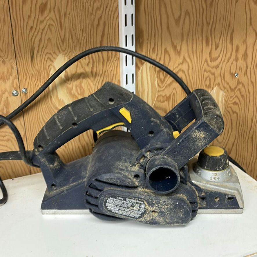 SKIL Belt Sander and Mastercraft Planer - image 4 of 12