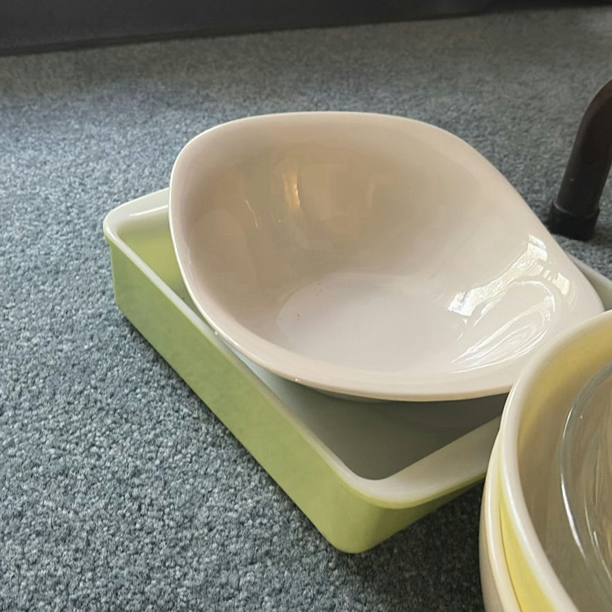 Assorted Kitchenware and Small Kitchen Appliances - image 22 of 22
