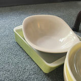 Assorted Kitchenware and Small Kitchen Appliances - thumbnail 22 of 22