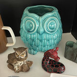 Assorted Vintage and Decorative Kitchenware and Figurines - thumbnail 5 of 17