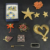 Assorted Vintage Costume Jewelry Brooches and Pins - thumbnail 2 of 3