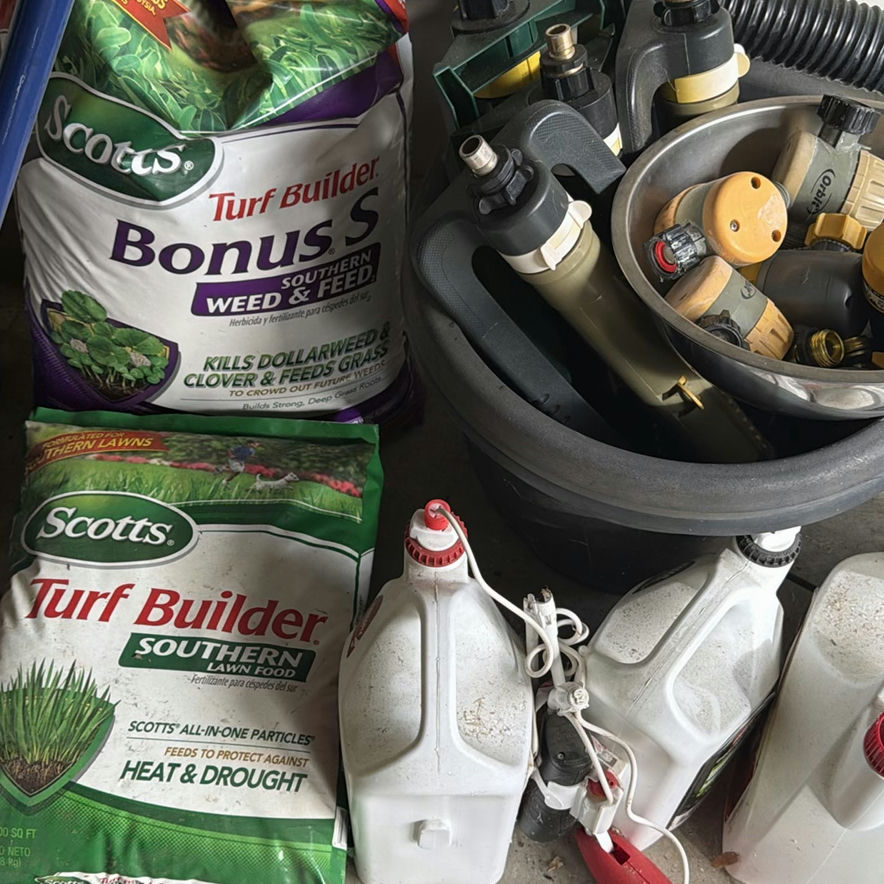 Scotts lawn care products, garden watering accessories, and assorted yard tools - image 2 of 9