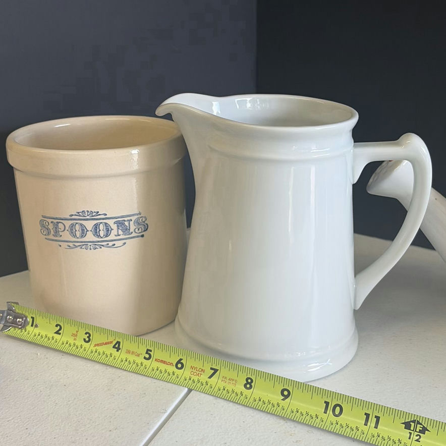 Assorted Ceramic Kitchen and Decorative Pieces - image 4 of 10